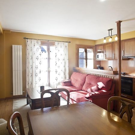 Apartamentos El Rincon De Benas Benasque Buitenkant foto
